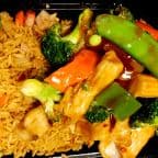 Best Chicken w. Garlic Sauce (Dinner Combo) in Cooper City, FL